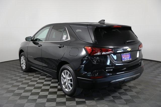 Photo of 2022 Mosaic Black Metallic Chevrolet Equinox