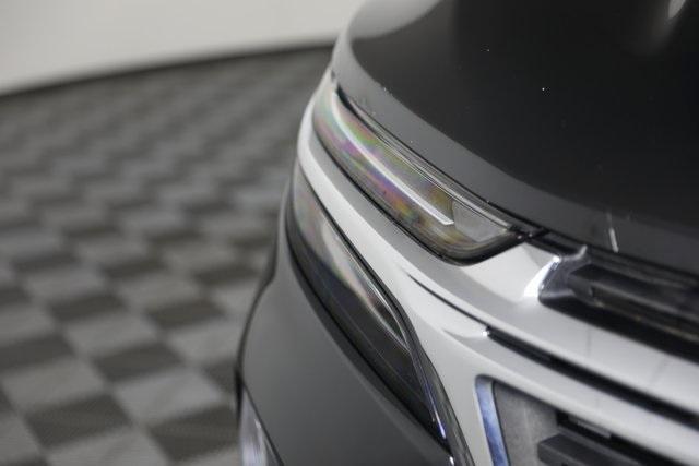 Photo of 2022 Mosaic Black Metallic Chevrolet Equinox