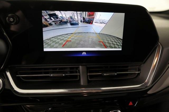 Photo of 2024 Summit White Chevrolet Trax
