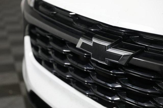 Photo of 2024 Summit White Chevrolet Trax