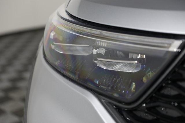 Photo of 2022 Iconic Silver Metallic Ford Explorer