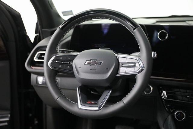 Photo of 2026 Mosaic Black Metallic Chevrolet Traverse