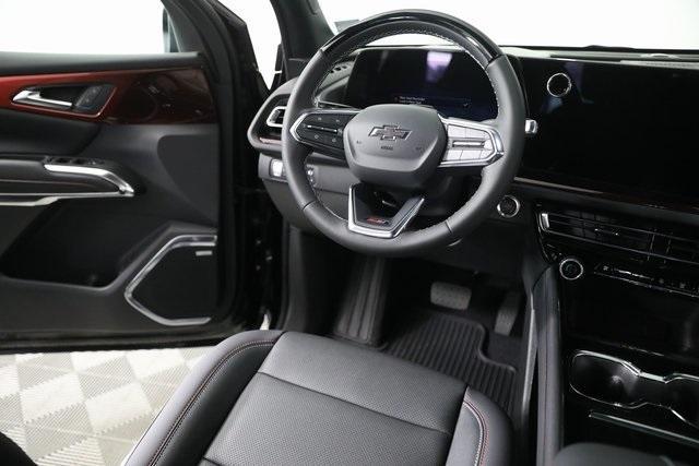 Photo of 2026 Mosaic Black Metallic Chevrolet Traverse