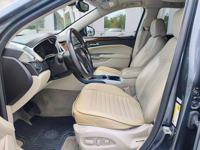 Photo of 2013 Gray Flannel Metallic Cadillac SRX