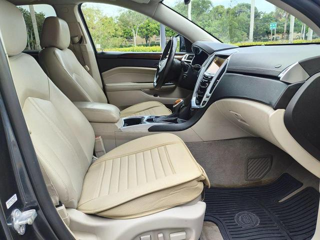 Photo of 2013 Gray Flannel Metallic Cadillac SRX