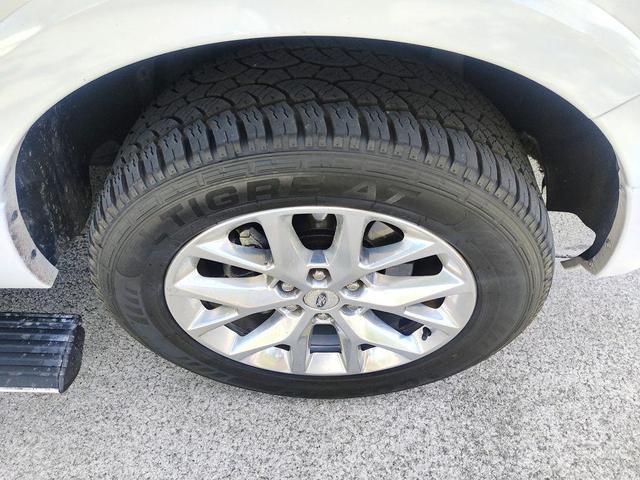 Photo of 2015 White Ford Expedition EL