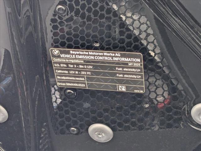 Photo of 2025 Black Sapphire Metallic BMW i5