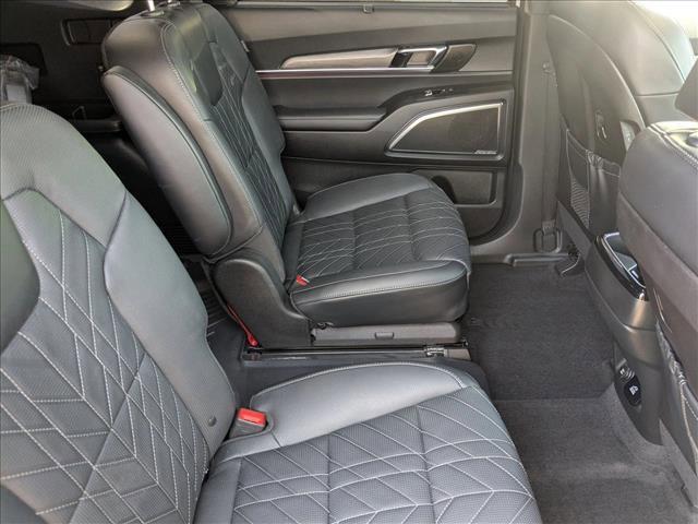 Photo of 2024 Wolf Gray Kia Telluride
