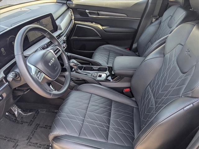 Photo of 2024 Wolf Gray Kia Telluride