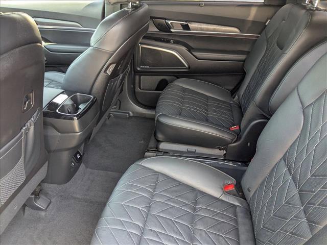 Photo of 2024 Wolf Gray Kia Telluride