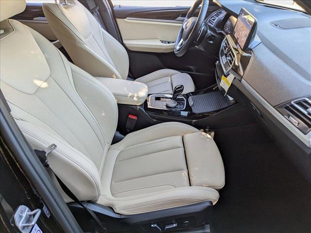Photo of 2024 Jet Black BMW X3