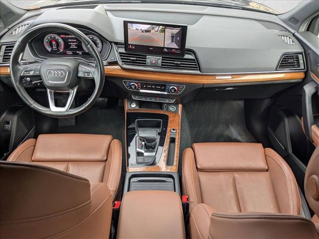 Photo of 2021 Manhattan Gray Metallic Audi Q5