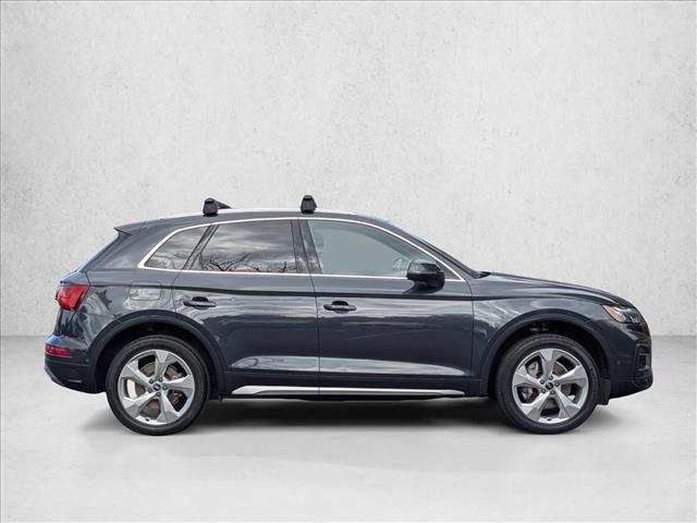 Photo of 2021 Manhattan Gray Metallic Audi Q5