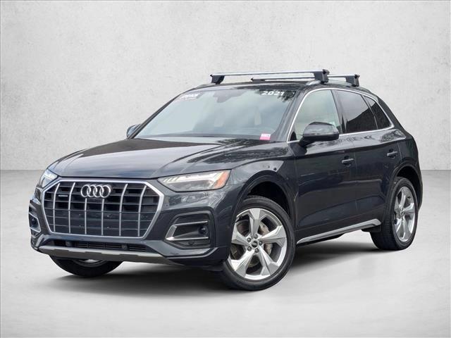 Photo of 2021 Manhattan Gray Metallic Audi Q5