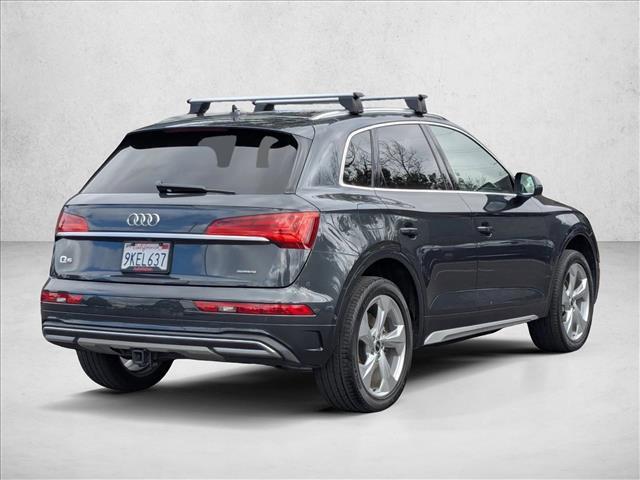 Photo of 2021 Manhattan Gray Metallic Audi Q5