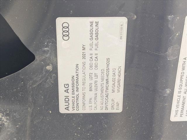 Photo of 2021 Manhattan Gray Metallic Audi Q5