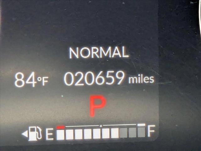 Photo of 2024 Platinum White Pearl Honda CR-V
