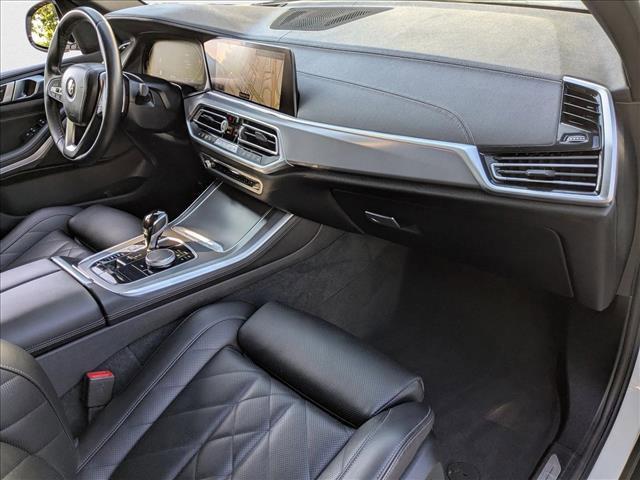 Photo of 2023 Alpine White BMW X5