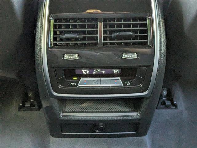 Photo of 2023 Alpine White BMW X5