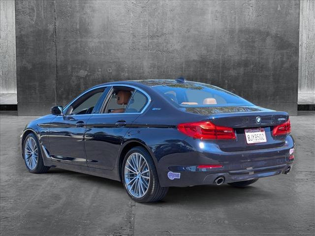 Photo of 2019 Imperial Blue Metallic BMW 530e
