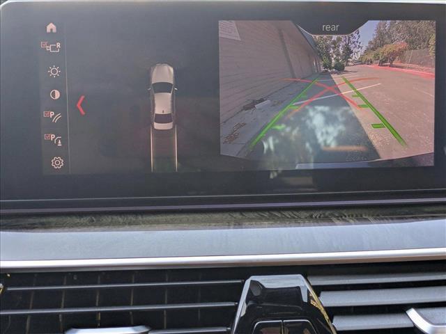 Photo of 2019 Imperial Blue Metallic BMW 530e