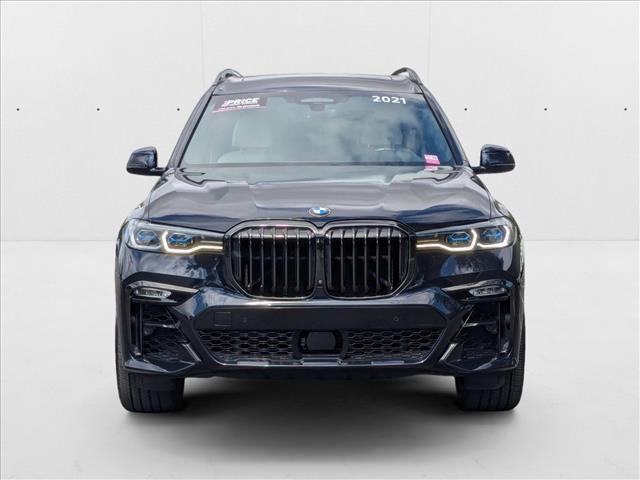 Photo of 2021 Carbon Black Metallic BMW X7