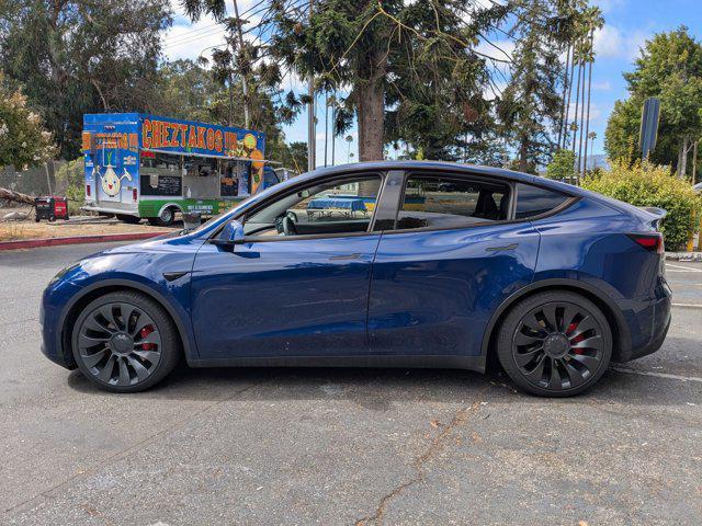 Photo of 2022 Deep Blue Metallic Tesla Model Y