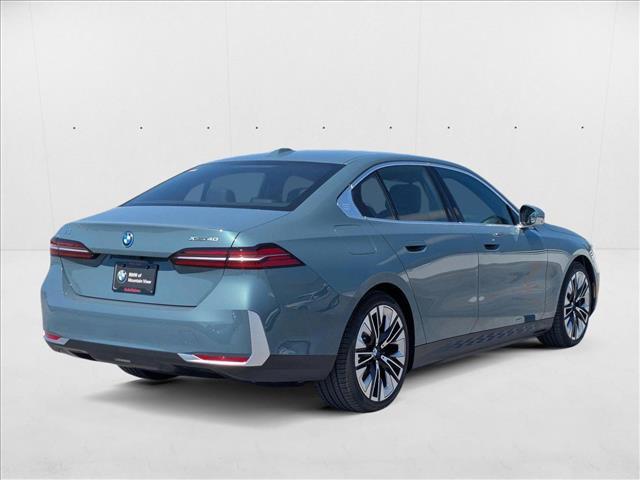 Photo of 2026 Cape York Green Metallic BMW i5