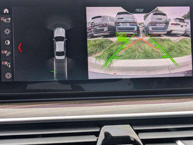Photo of 2019 Dark Graphite Metallic BMW 530e