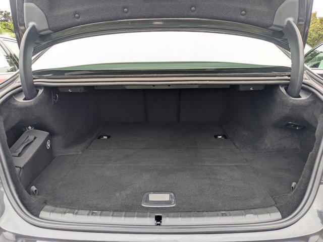 Photo of 2019 Dark Graphite Metallic BMW 530e