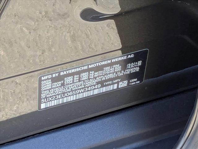 Photo of 2025 Manhattan Green Metallic BMW X5