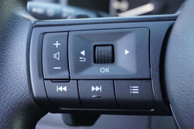 Photo of 2023 Super Black Nissan Rogue