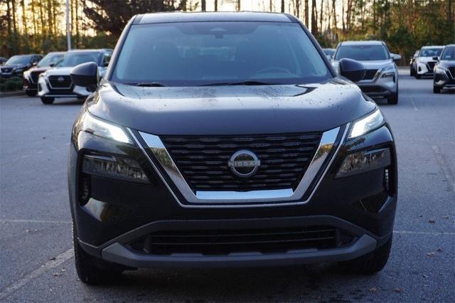 Photo of 2023 Super Black Nissan Rogue
