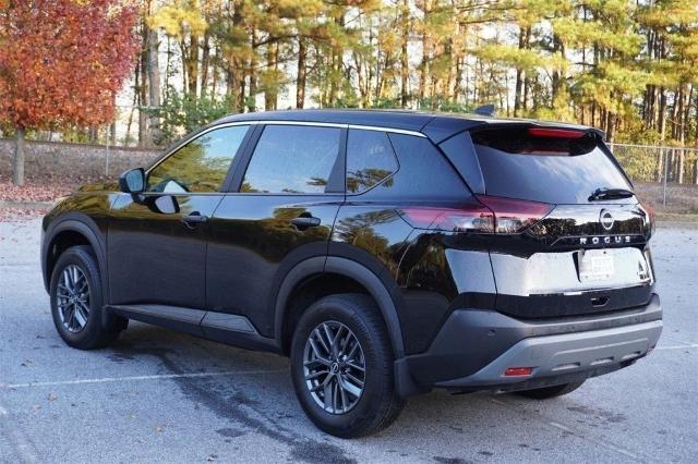 Photo of 2023 Super Black Nissan Rogue