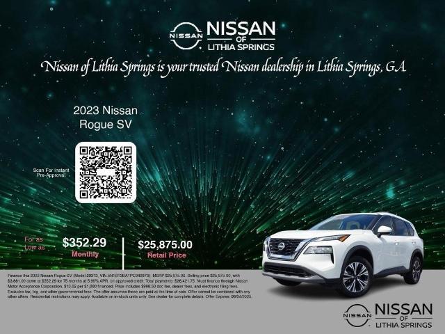 Photo of 2023 White Nissan Rogue