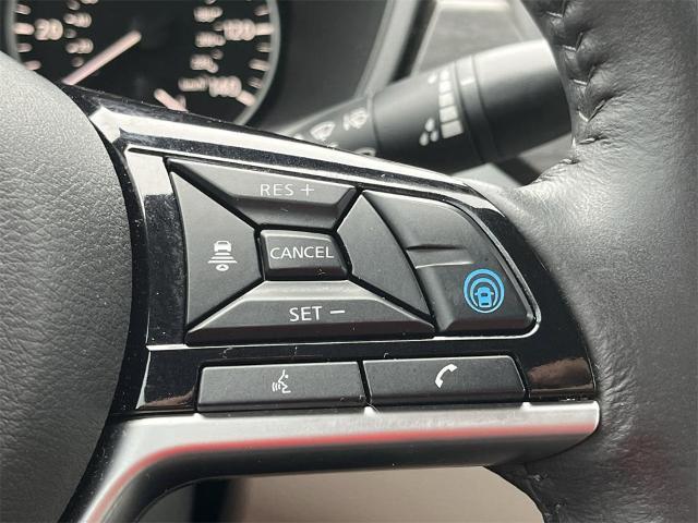 Photo of 2023 Black Nissan Altima