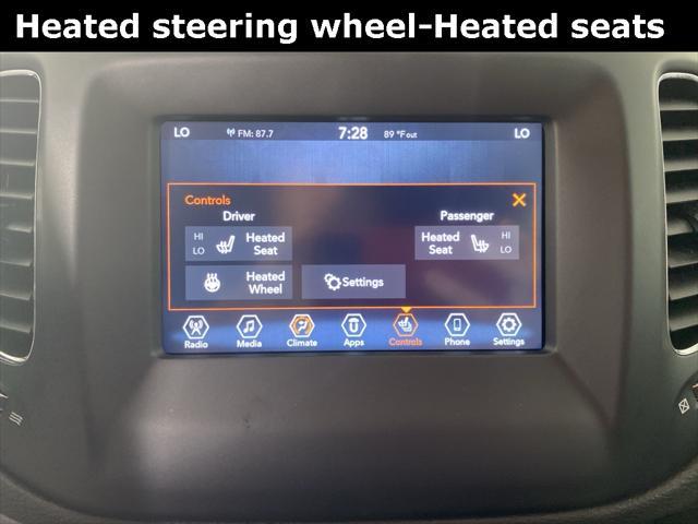 Photo of 2021 Silver Jeep Compass