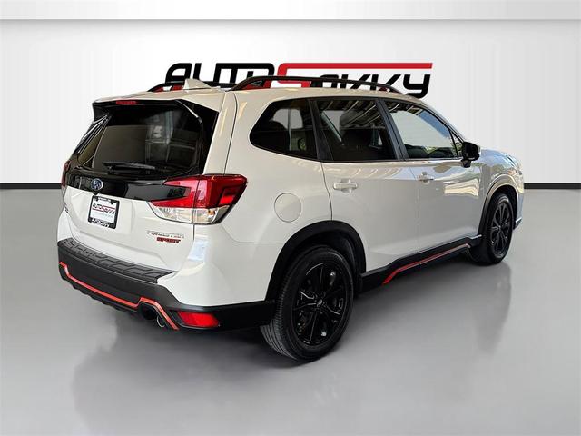 Photo of 2023 Crystal White Pearl Subaru Forester