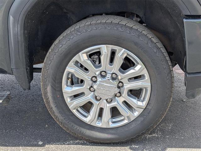 Photo of 2022 Hunter Metallic GMC Sierra 2500