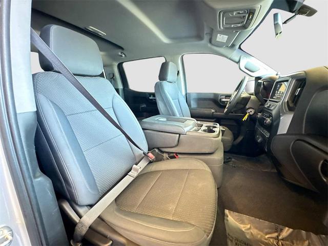 Photo of 2019 Silver Ice Metallic Chevrolet Silverado 1500