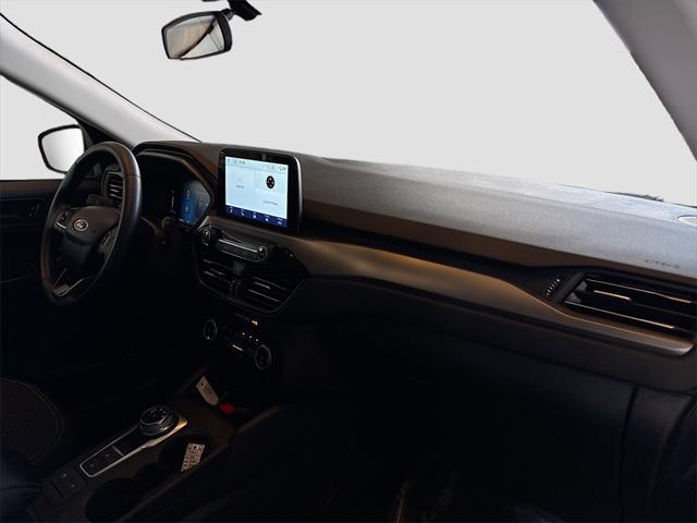 Photo of 2024 Vapor Blue Metallic Ford Escape