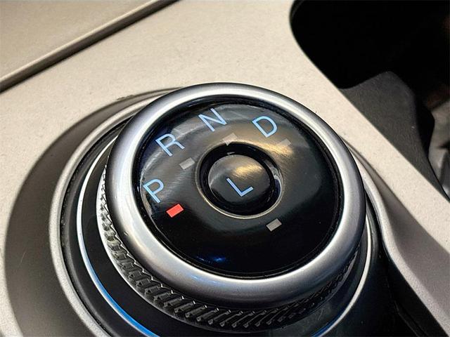 Photo of 2023 Iconic Silver Metallic Ford Explorer