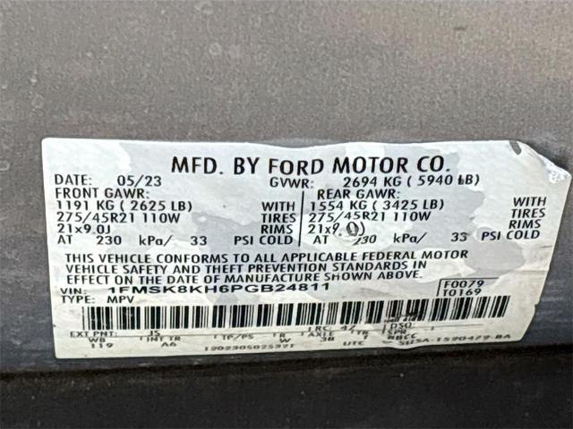 Photo of 2023 Iconic Silver Metallic Ford Explorer