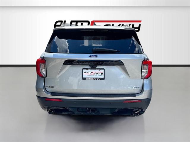 Photo of 2023 Iconic Silver Metallic Ford Explorer