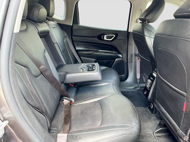 Photo of 2022 Granite Crystal Metallic Clearcoat Jeep Compass