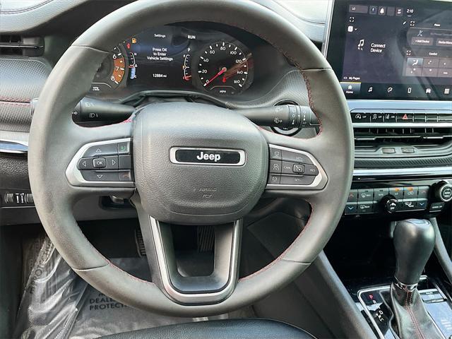 Photo of 2022 Granite Crystal Metallic Clearcoat Jeep Compass