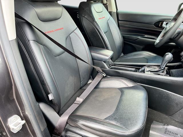 Photo of 2022 Granite Crystal Metallic Clearcoat Jeep Compass