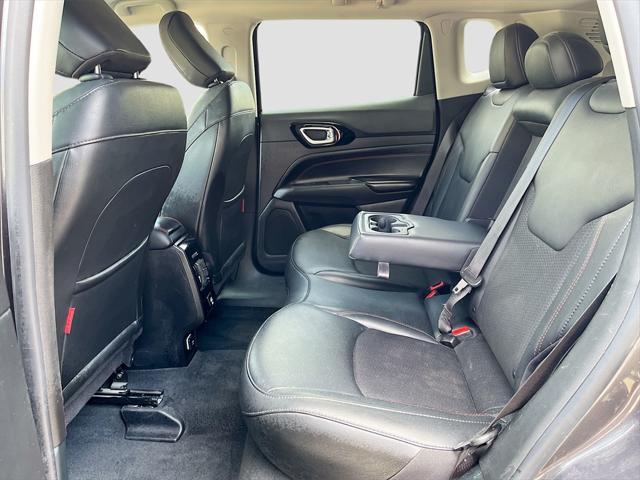 Photo of 2022 Granite Crystal Metallic Clearcoat Jeep Compass