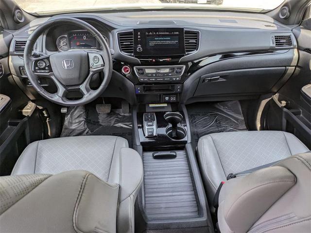 Photo of 2022 Platinum White Pearl Honda Passport