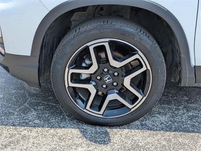 Photo of 2022 Platinum White Pearl Honda Passport